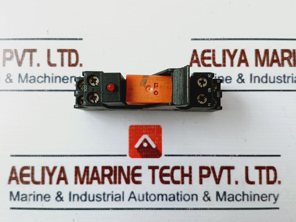 Schrack Rt425024 Relay With Socket Rt78625 10A/250 Vac