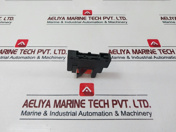 Schrack Rt78626 Relay Socket 12A 300Vac