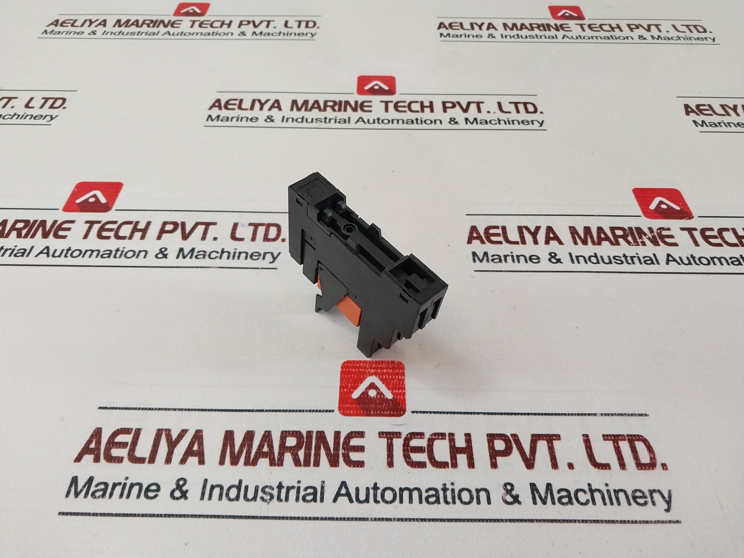 Schrack Rt78626 Relay Socket 12A 300Vac