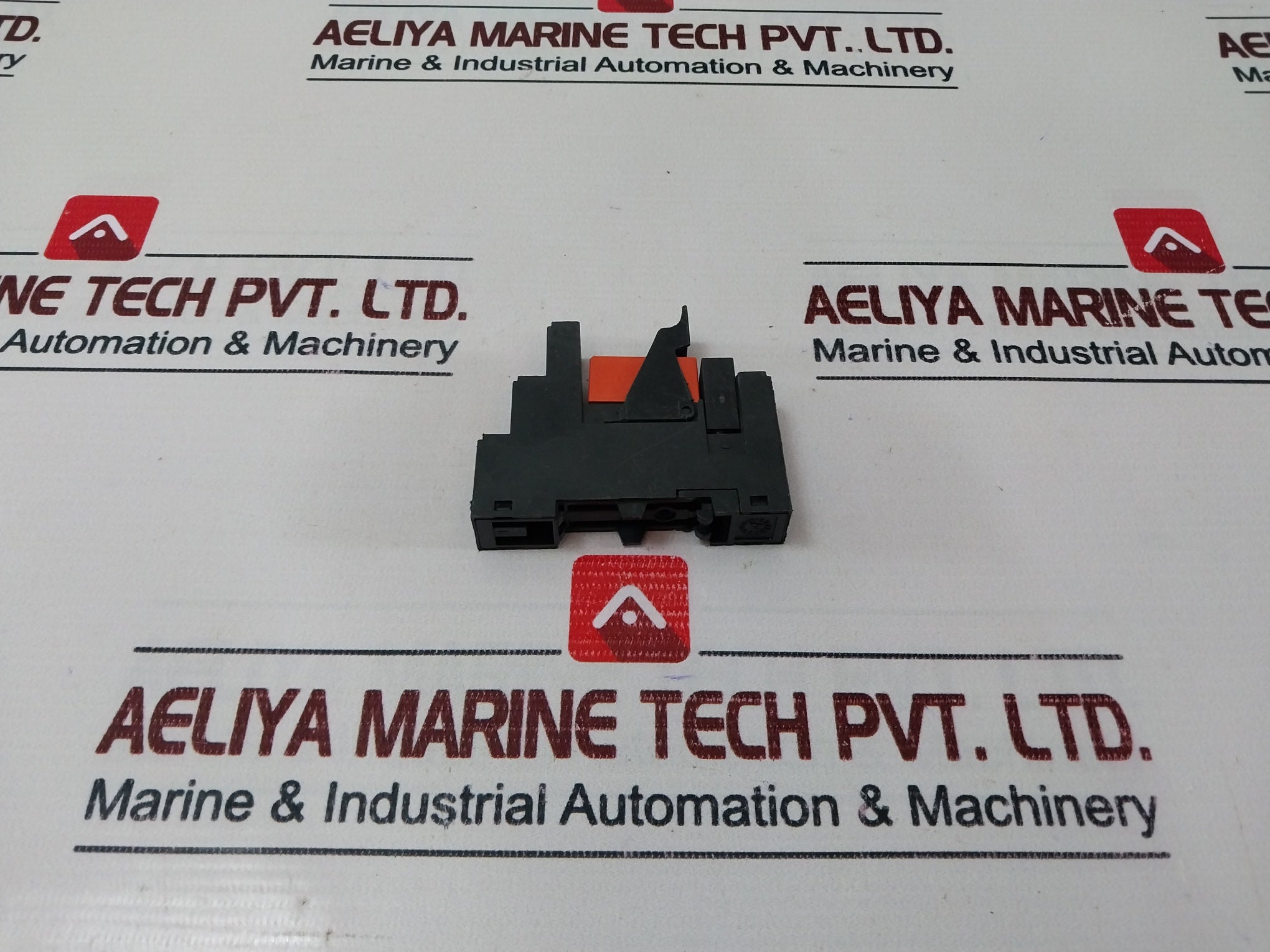 Schrack Rt78626 Relay Socket 12A 300Vac