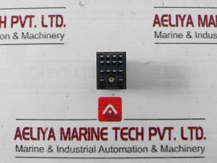 Schrack Zt570548 Miniature Relay With Base 5-6A