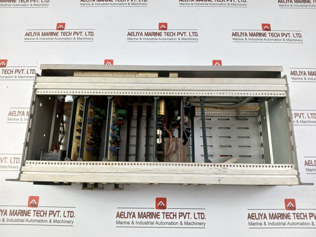 Schroff 31061-038 Torsionmeter System Unit 0-10V 220V 240V 0,8A 48-62 Hz