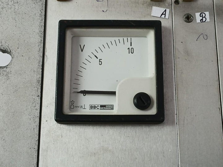 Schroff 31061-038 Torsionmeter System Unit 0-10V 220V 240V 0,8A 48-62 Hz