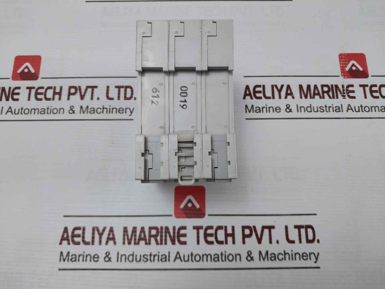 Schurter As168X-cb3 Circuit Breaker 25A 75°C Max 300Vac