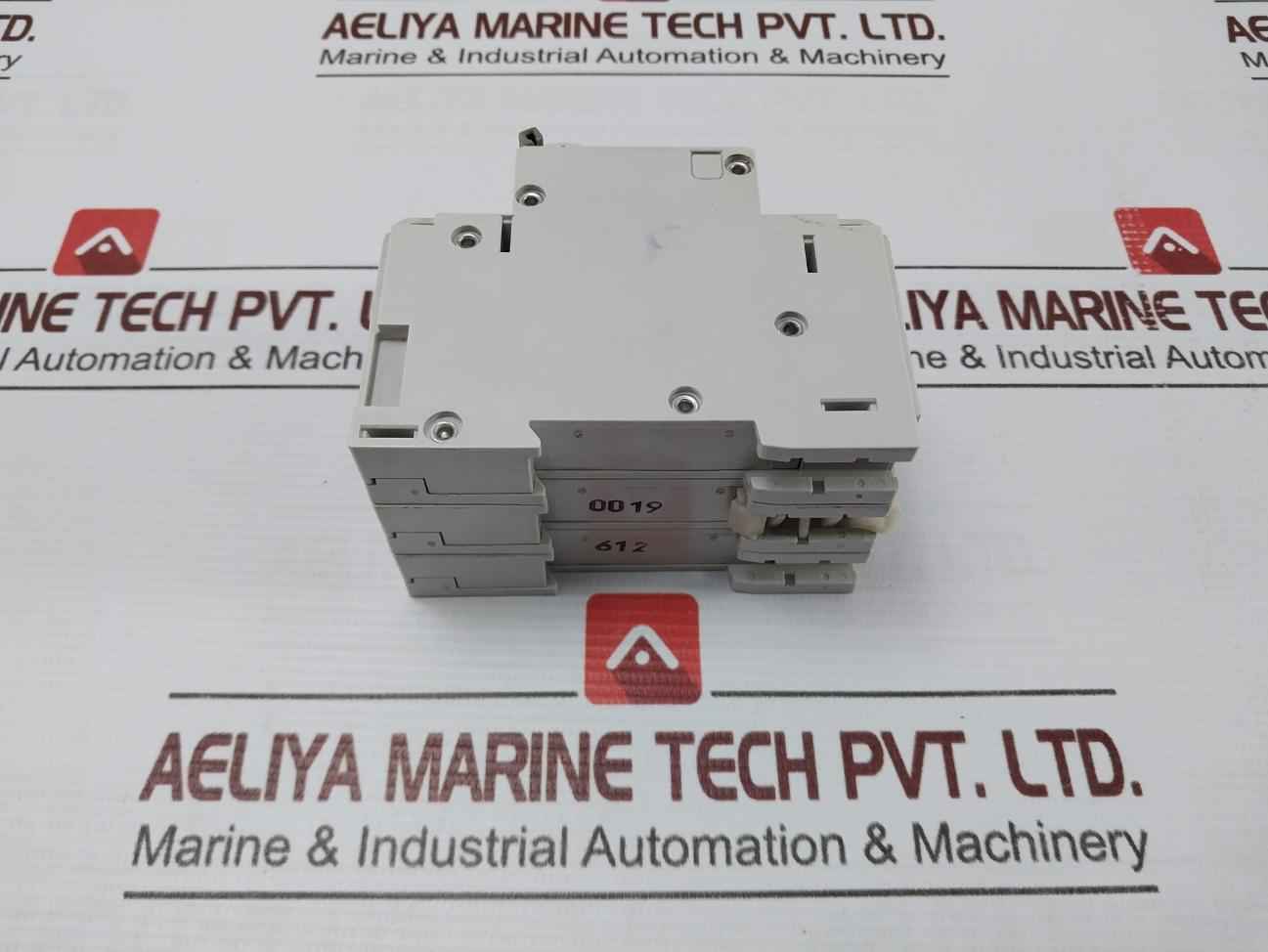 Schurter As168X-cb3 Circuit Breaker 25A 75°C Max 300Vac