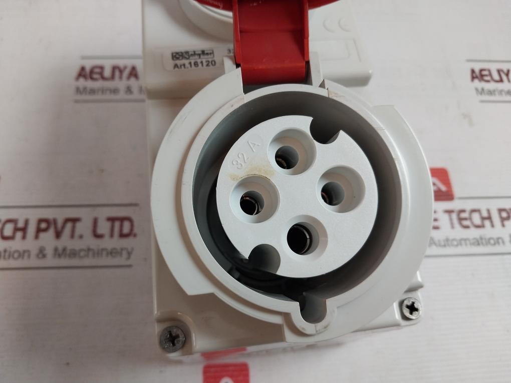 Schyller 16120 Wall Interlocking Switch 32A 6H 3P+ Ip44 380–415V