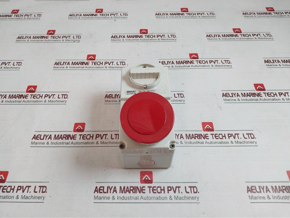 Schyller 16120 Wall Interlocking Switch 32A 6H 3P+ Ip44 380–415V