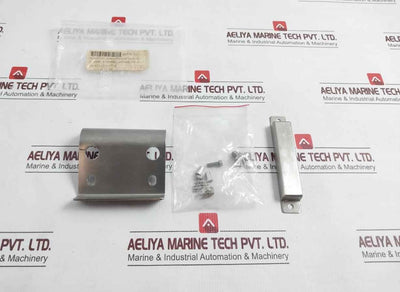 Seaking 310012090 Surface Mount Magnet Kit With Handle