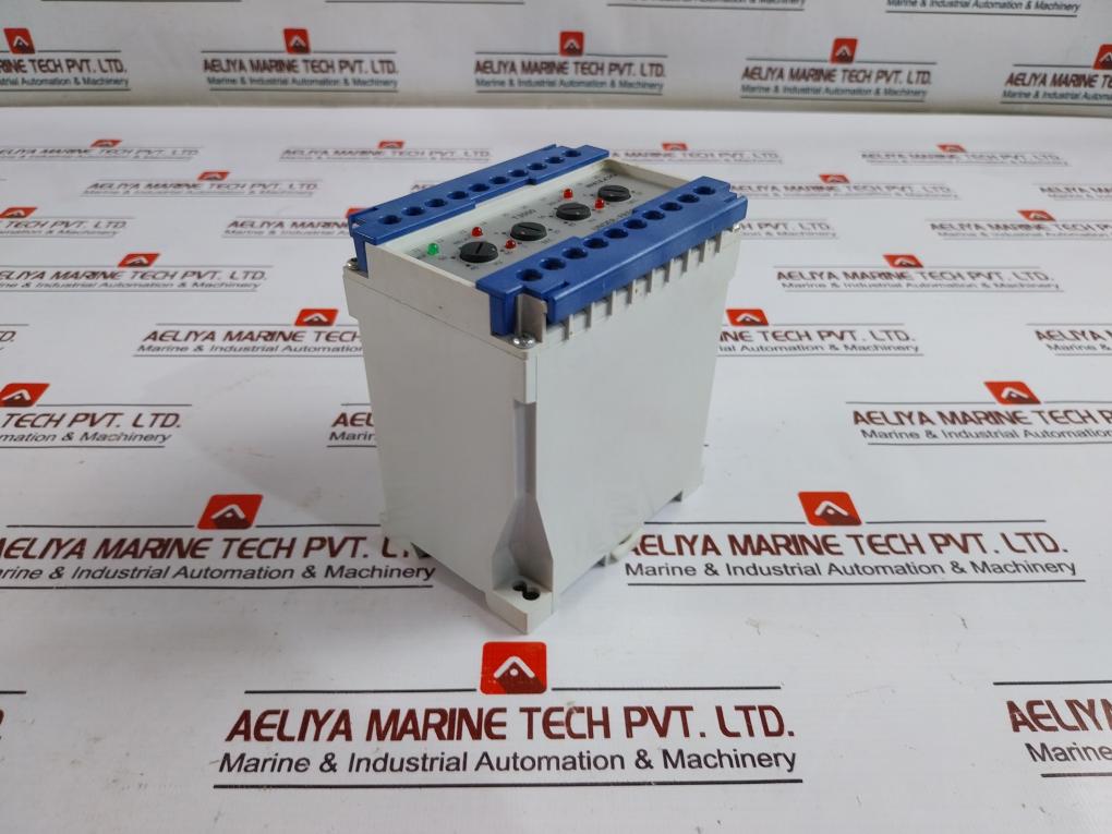 Selco T3000-01 Frequency Relay 1-3 450V Ac, 2-3 400V Ac, 40-70Hz