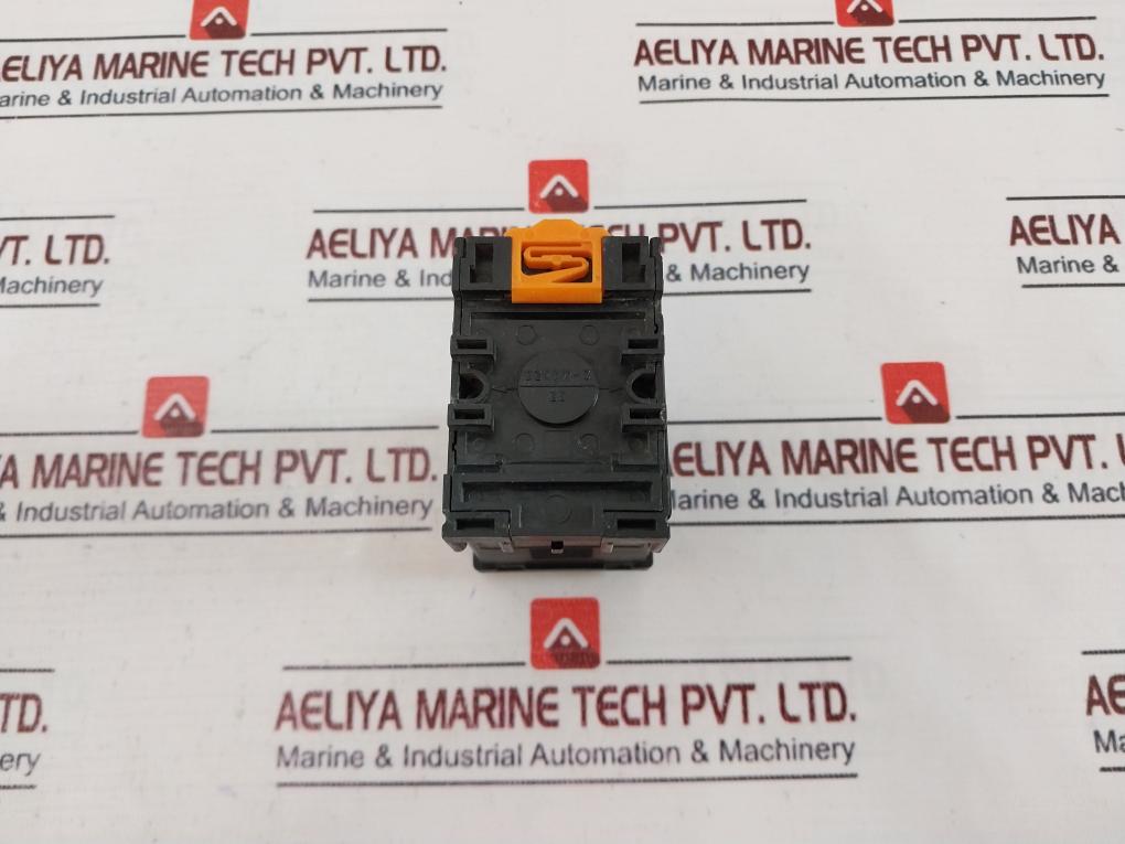 Selec 55q (V1.1)-p8 Panel Mounted Timer 230v Ac, 50/60hz