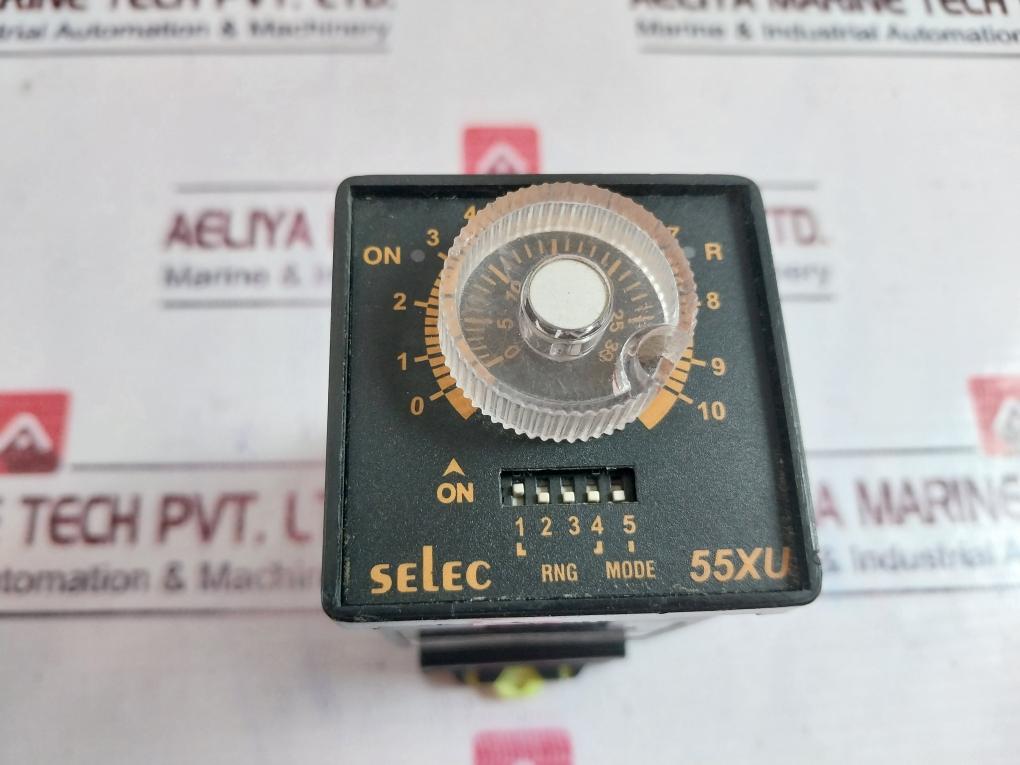 Selec 55Xu-p Timer With Base 20 To 240 Vac / 12 To 240 Vdc