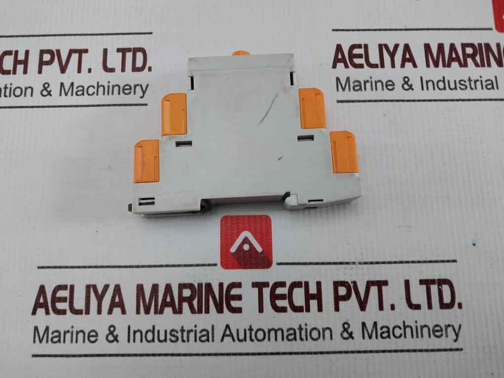 Selec 600vpr-310/520 Voltage Protection Relay 0.2 To 10s 250v Ac, 50/60hz