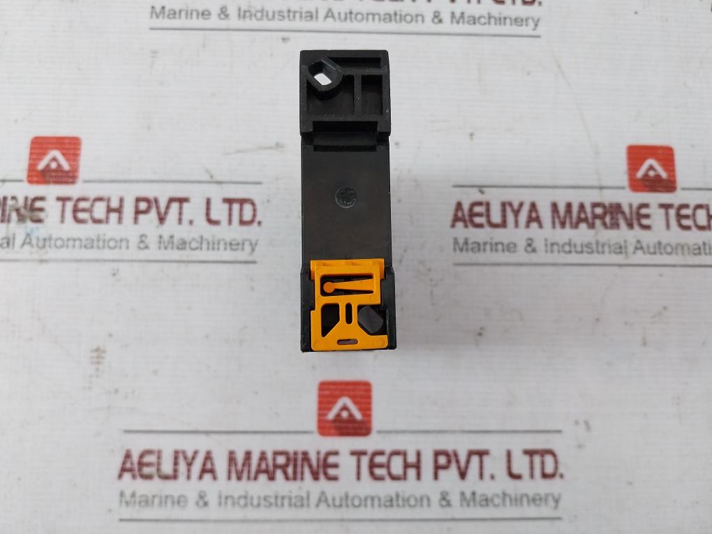 Selec 800Xu Programmable Electronic Timer Relay 5A 250 Vac/24 Vdc