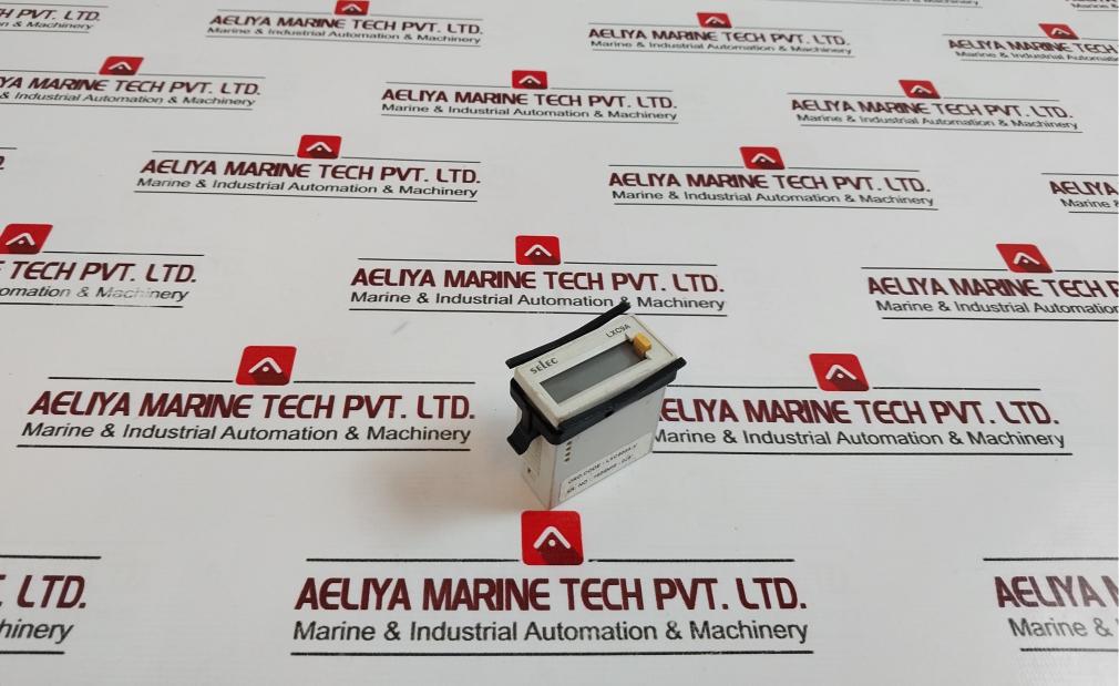 Selec Lxc900A-v Lcd Counter With Voltage Input, Battery Powered 24-240V Ac/Dc