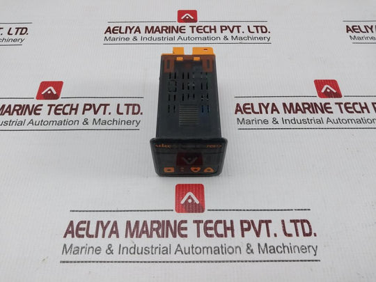 Selec Controls Tc513Ax Temperature Controller 85-270V Ac/Dc 50/60Hz 5Va Max