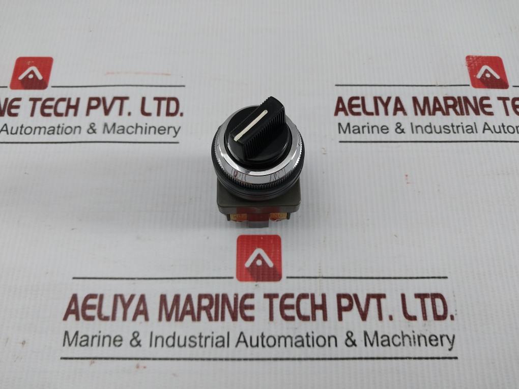Selector-Rotary-Switch-300-Vac-3A-Idec-Asn311-208796-2