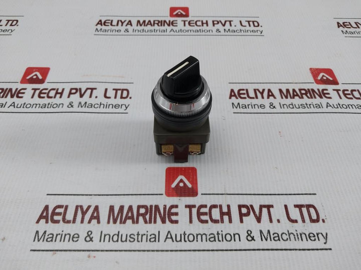Selector-Rotary-Switch-300-Vac-3A-Idec-Asn311-208796-4