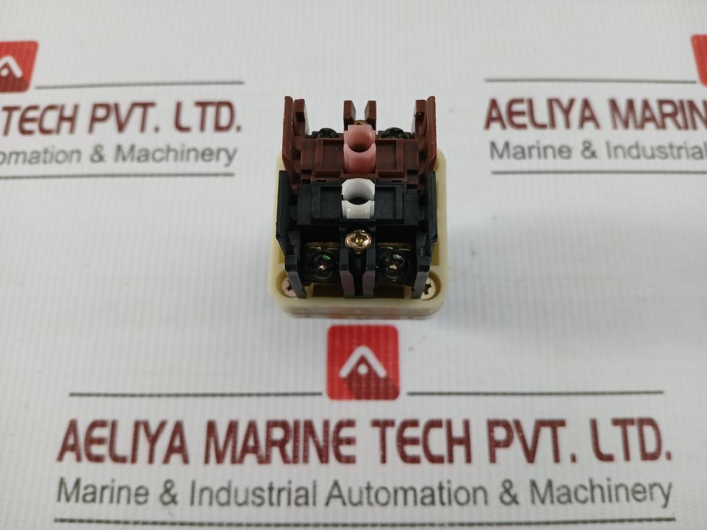 Selector-Switch-With-Block-Base-600-Vac-Fuji-Electric-Ah30-p2-208061-6