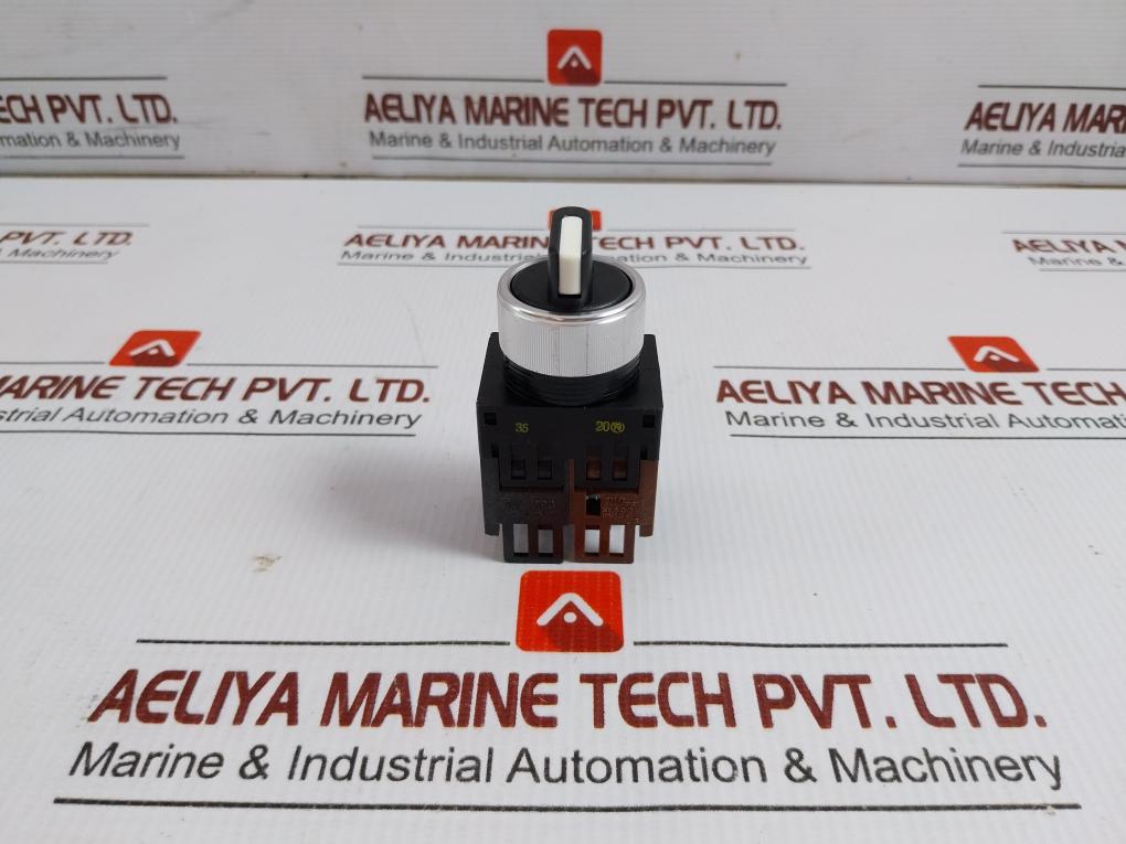 Selector-Switch-With-Panel-Mount-Base-600-Vac-6A-Fuji-Electric-Ah22-p2B11-208964-7