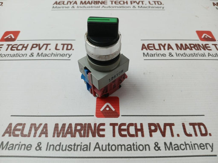 Selector Switch Brand Idec Part No: Asw 0201, 600V 10A