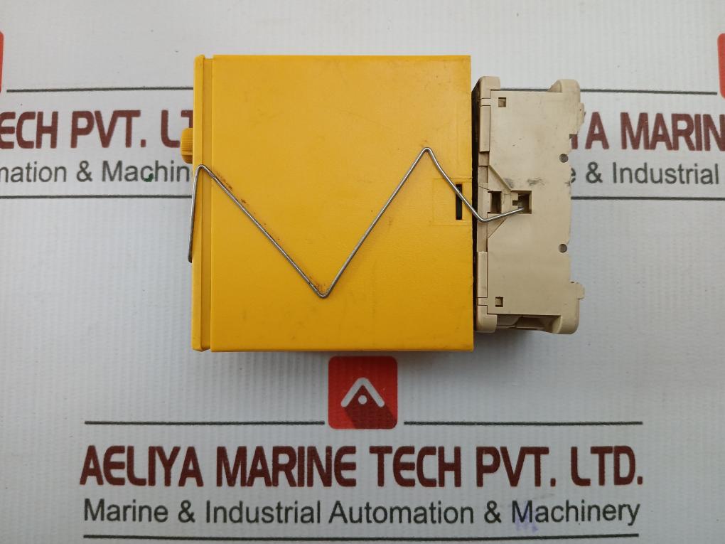 Selectron Time Delay Relay 230V Gzu 30