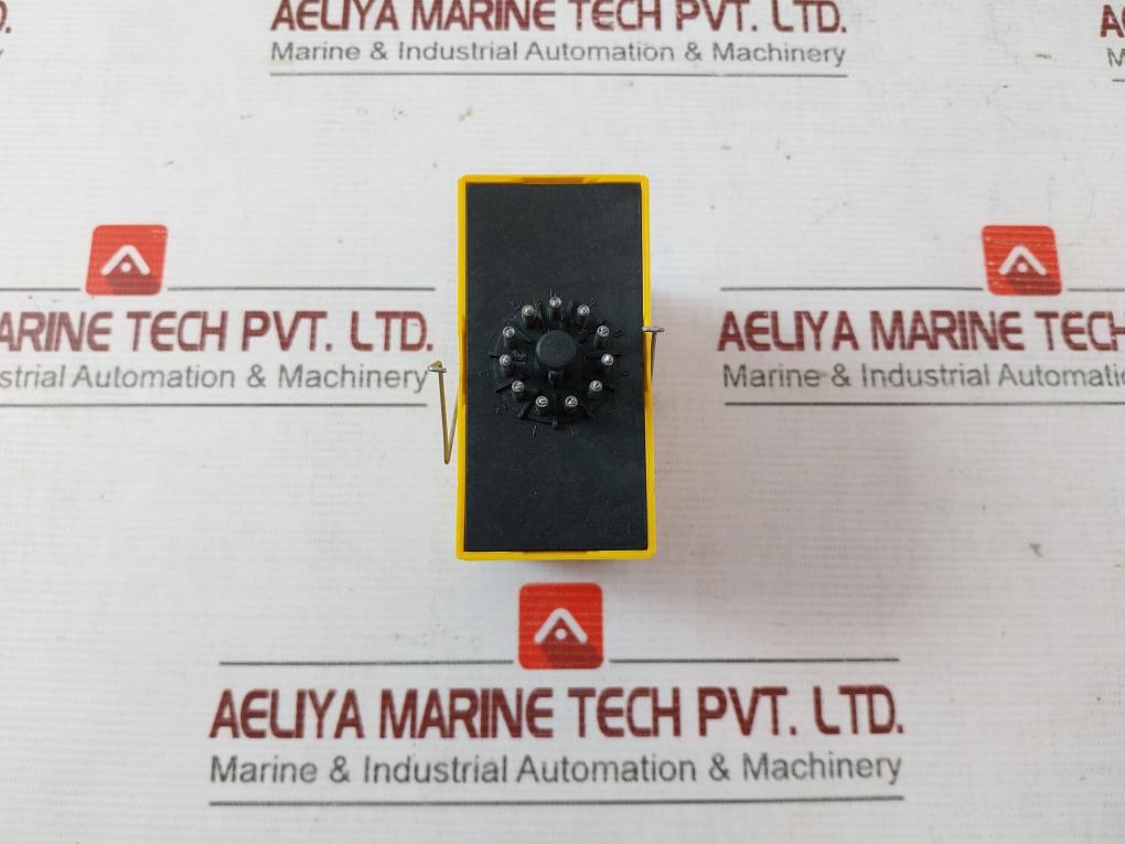 Selectron Gzu 30 Time Delay Relay With Base 220–240V Ac 10A 380V