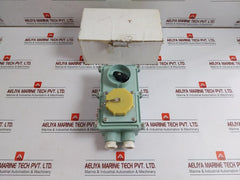 Senko-Guichi-100-130V-Socket-Outlet-With-Interlock-Rl-2-2P-208918-1