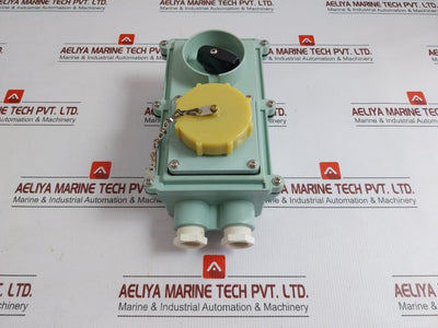 Senko-Guichi-100-130V-Socket-Outlet-With-Interlock-Rl-2-2P-208918-2