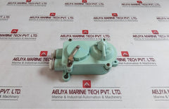 Senko Guchi Simr 3 Pins W.T.Receptacle W/Switch 250V 5A