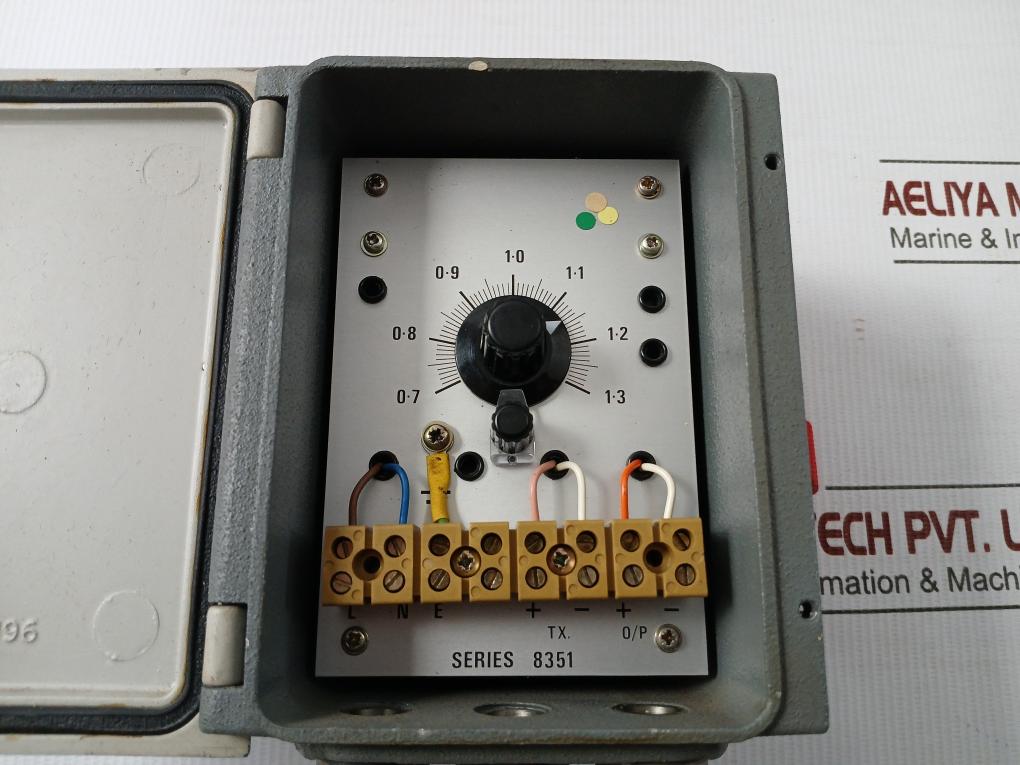 Series 8351 Signal Scaling And Psu Unit Kdg Instruments 220V/50Hz