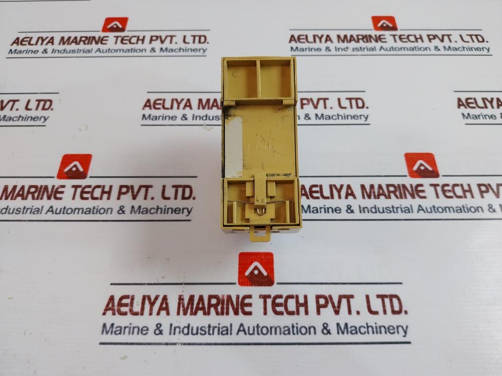 Servodan 35-096 Fu-pilotswitch 6A/250V~ 100 Ohm