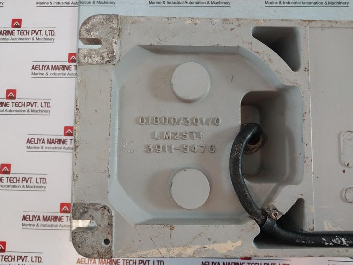 Servomex 0100000101 Xendos 1800 Oxygen Analyzer Safe Area 110/240V 50/60Hz