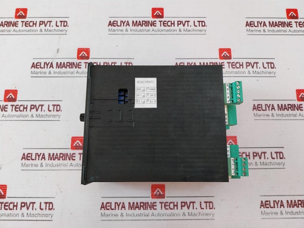 Sescon 043886-42 Programmable Controller 4-20Ma 230Vac