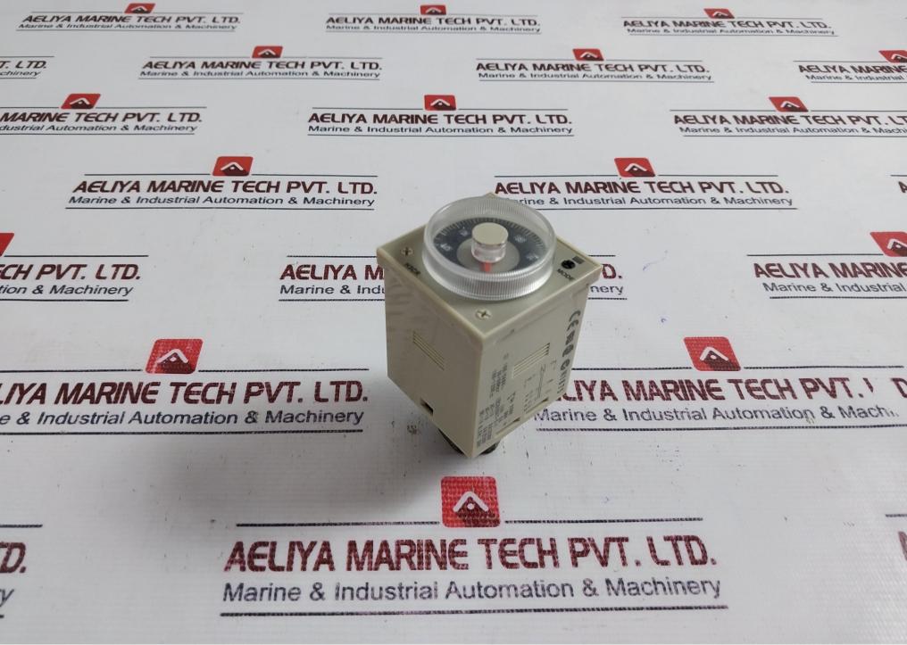 SEVEN H3CR-A8 Timer Relay 0.05 Second to 300 Hour 100-125VDC