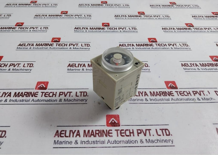SEVEN H3CR-A8 Timer Relay 0.05 Second to 300 Hour 100-125VDC