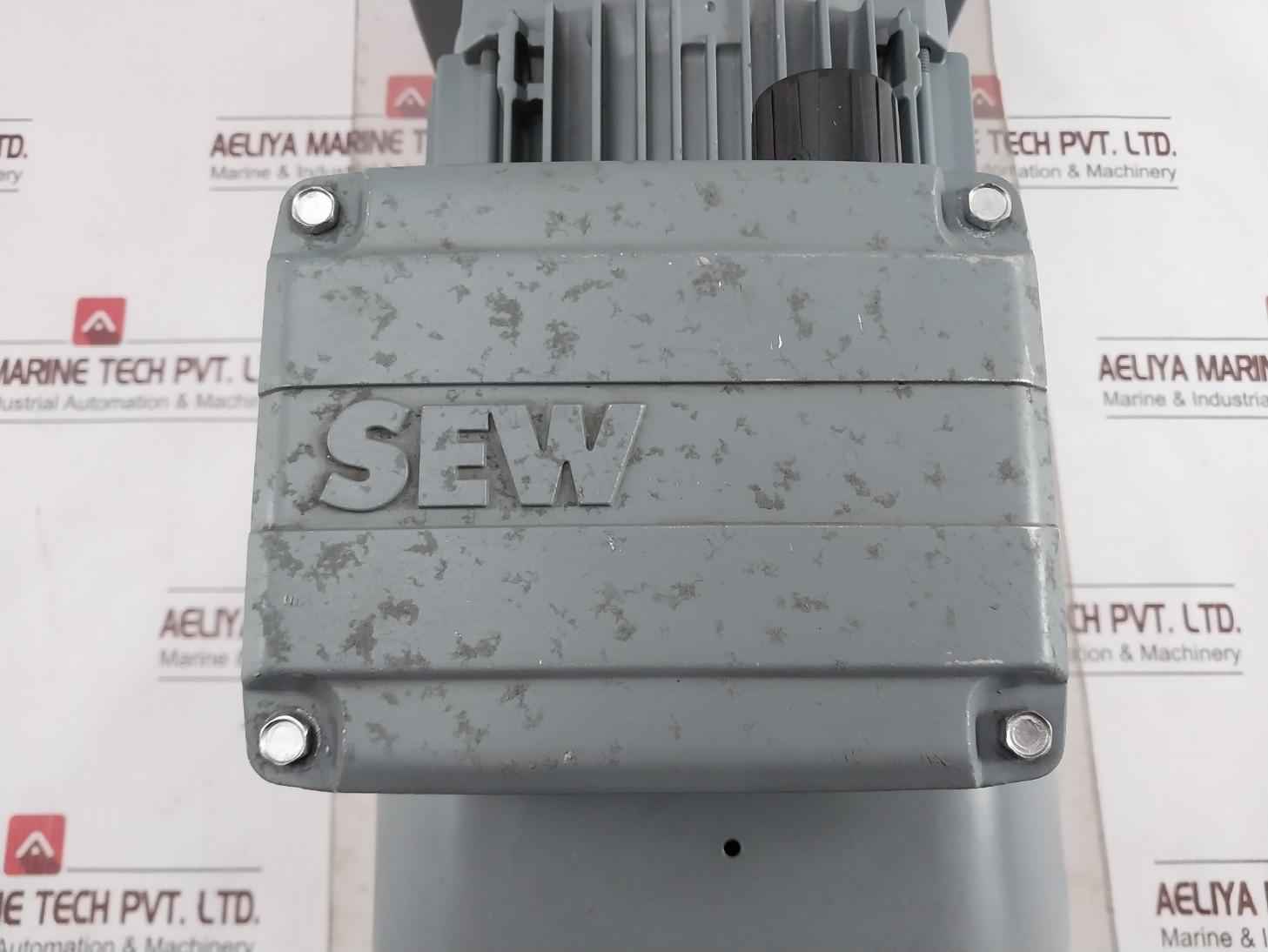 Sew-eurodrive Drn90L4/Be1Hf/Fg/Es7C Geared Motor Ct 700-1800Rpm 1.5Kw