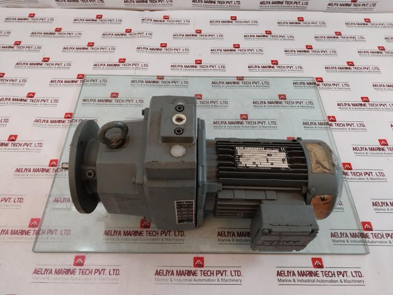 Sew-eurodrive Fa67B/Df16 Dt80K4 Gear Motor 0.55Kw 230/400V 50Hz