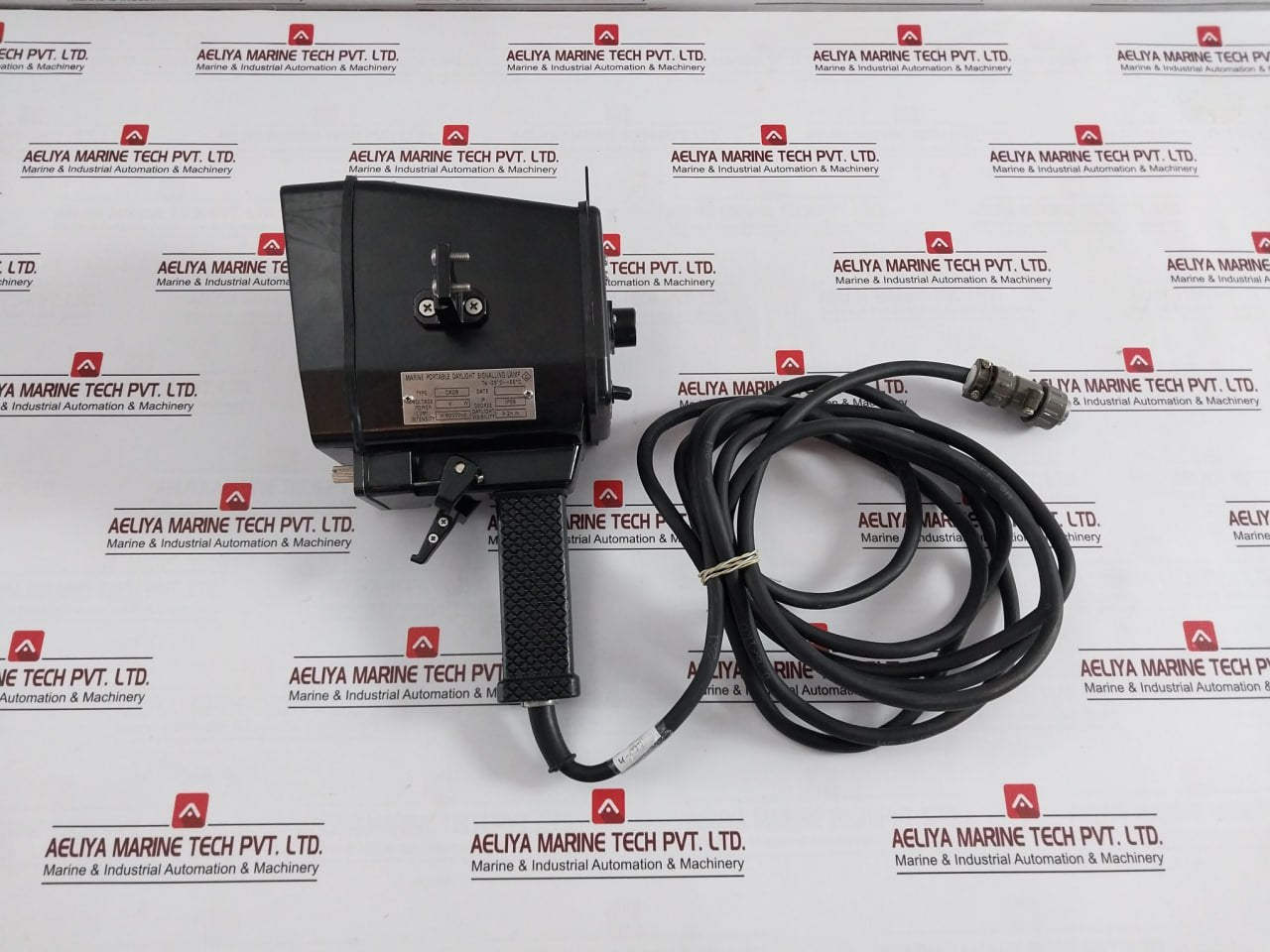 Shanghai Liangzhou Cxd8 Marine Portable Daylight Signalling Lamp 24V 60W 60000Cd