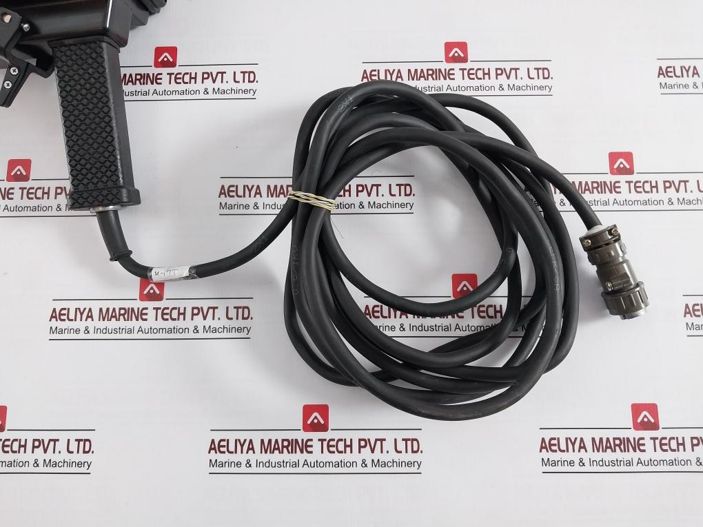 Shanghai Liangzhou Cxd8 Marine Portable Daylight Signalling Lamp 24V 60W 60000Cd