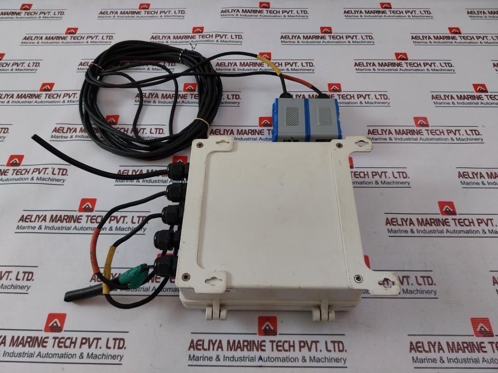 Shanghai TUF-2000B265001ZDT Ultrasonic Flowmeter AC220V