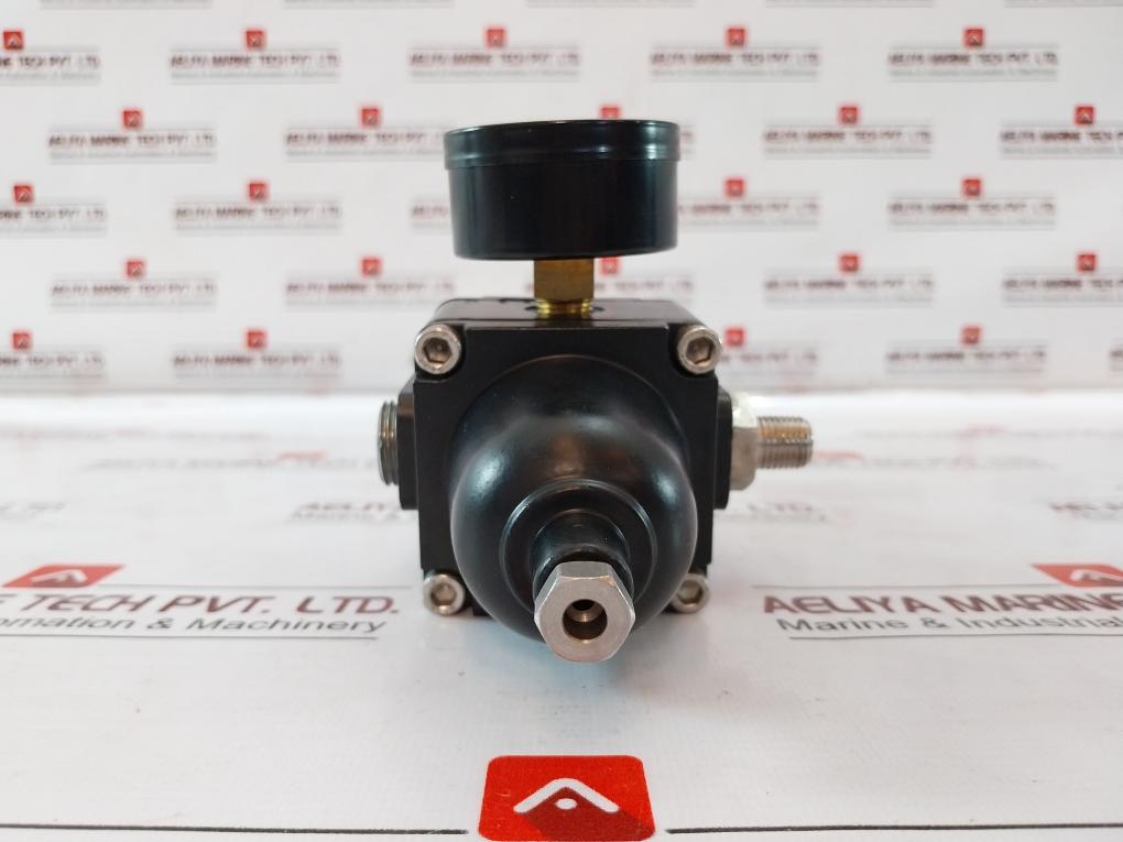 Shavo 11-4Sn-400M-m6Ea-nb Filter Regulator 0-60 Psi 1/2