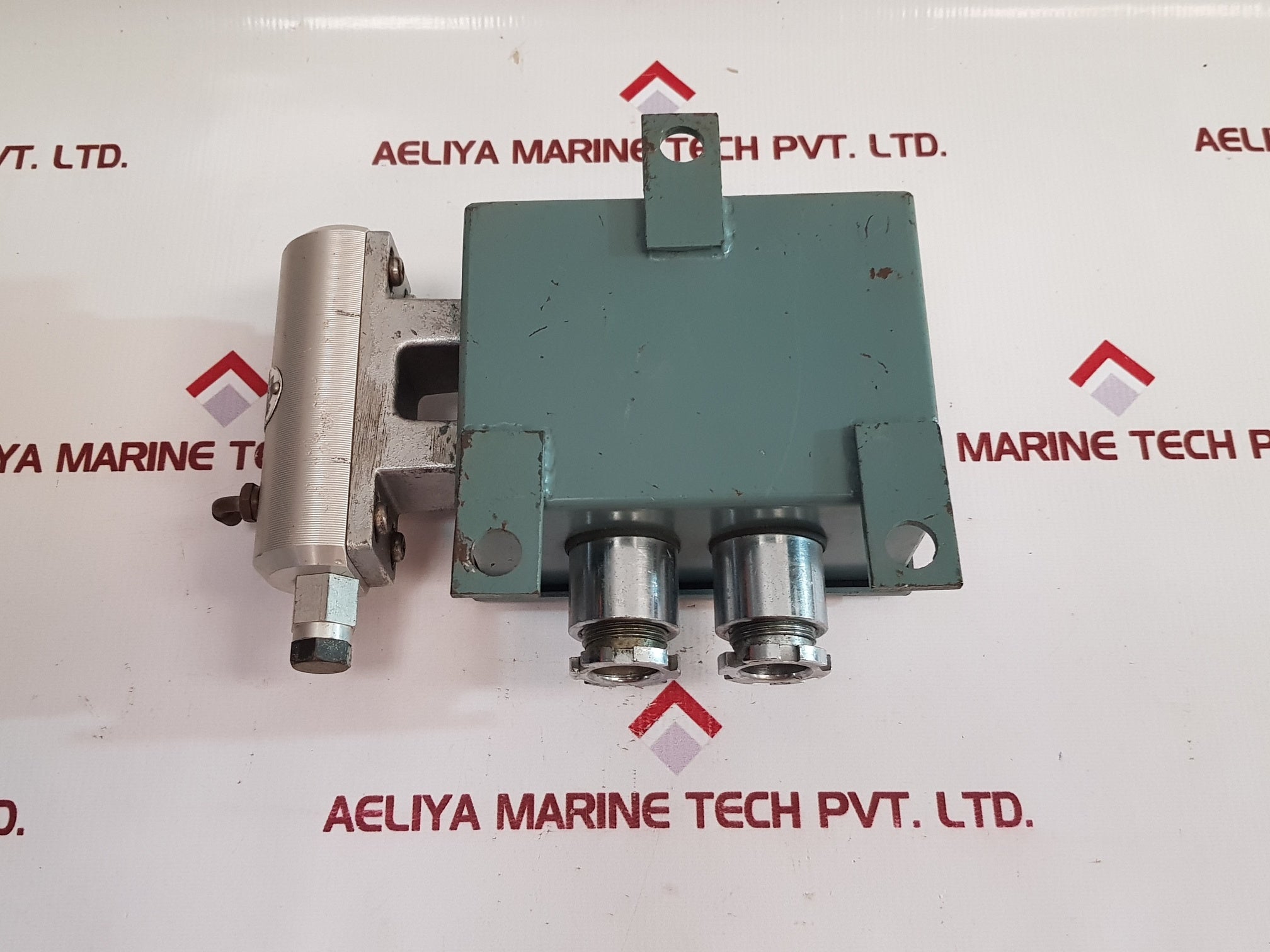 Shimadzu Fa-4A-m2 Oil Flow Alarm Used