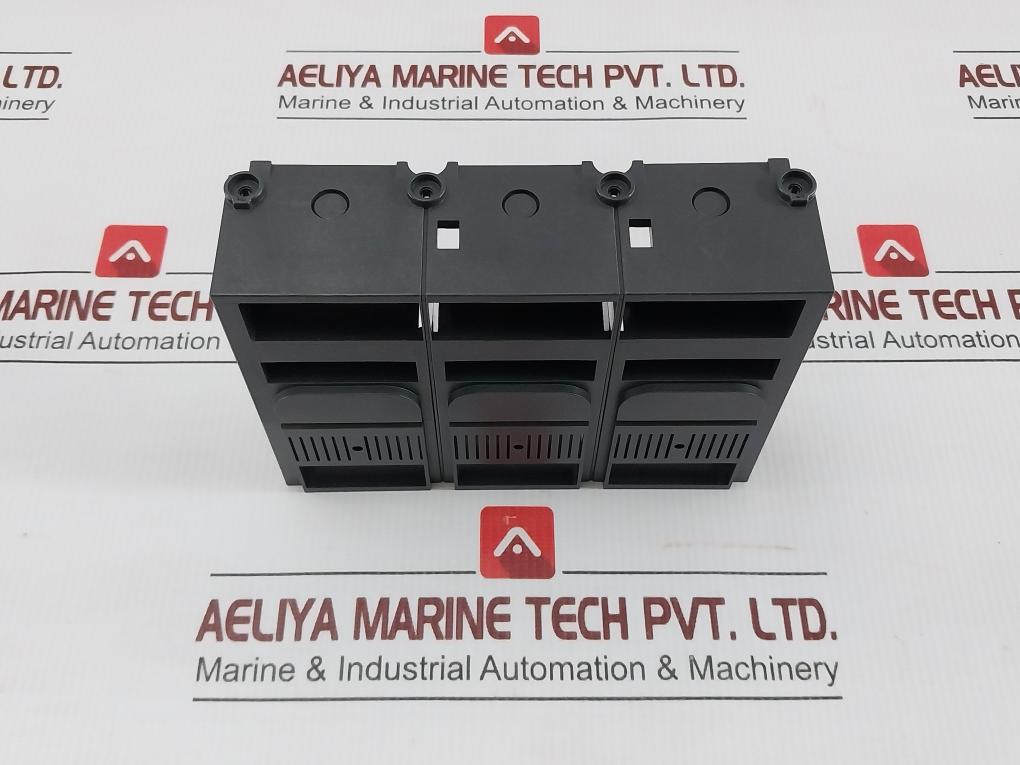 Short-Terminal-Shield-3-pole-Lv432591-Schneider-Electric-208853-6