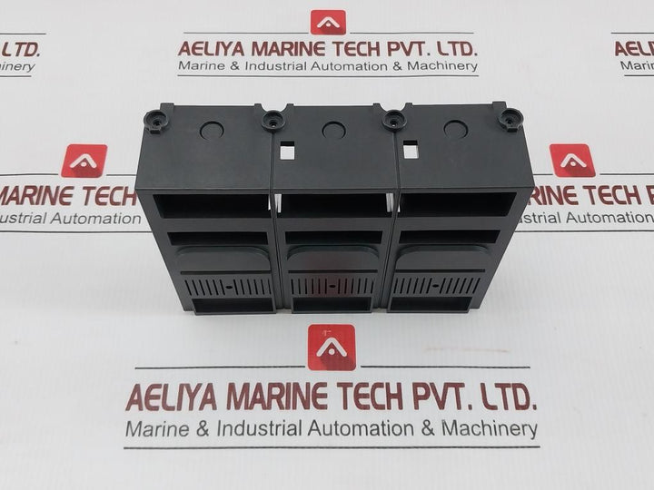 Short-Terminal-Shield-3-pole-Lv432591-Schneider-Electric-208853-6