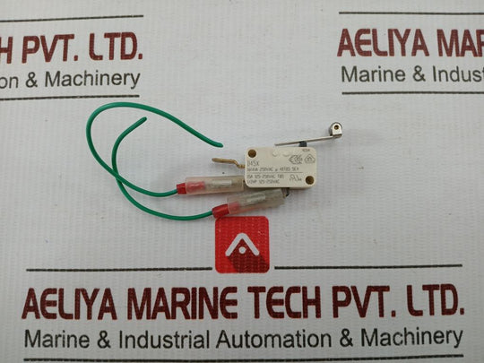 Short Roller Lever D45X Cherry 125–250 Vac 15 A