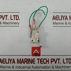 Short Roller Lever D45X Cherry 125–250 Vac 15 A
