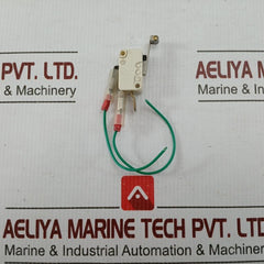 Short Roller Lever D45X Cherry 125–250 Vac 15 A