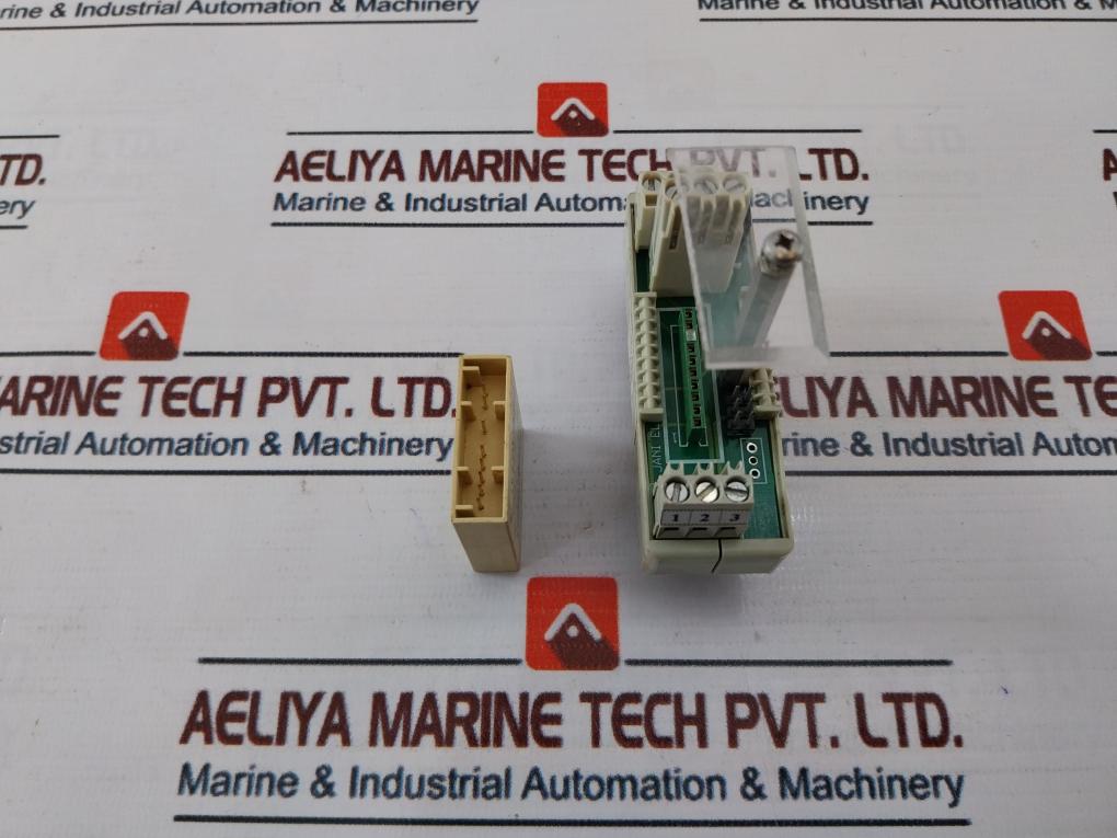 Si Satron Instruments Bnr 0…200°C Converter With Eeb 1002 Terminal Module