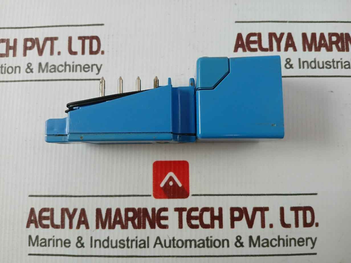 Sick Iq40-20Npp-kk1 Proximity Switch 6025815 10-30Vdc