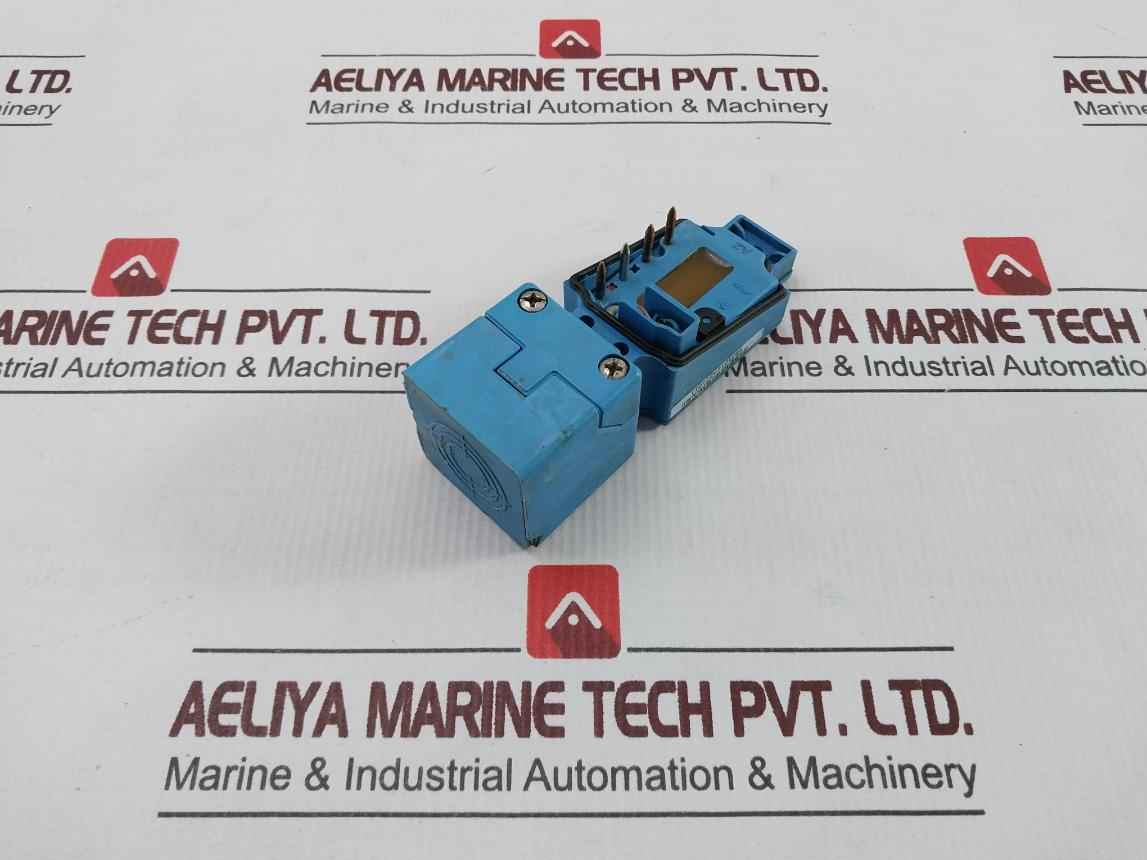 Sick Iq40-20Npp-kk1 Proximity Switch U=10-30Vdc / Ia=200Ma